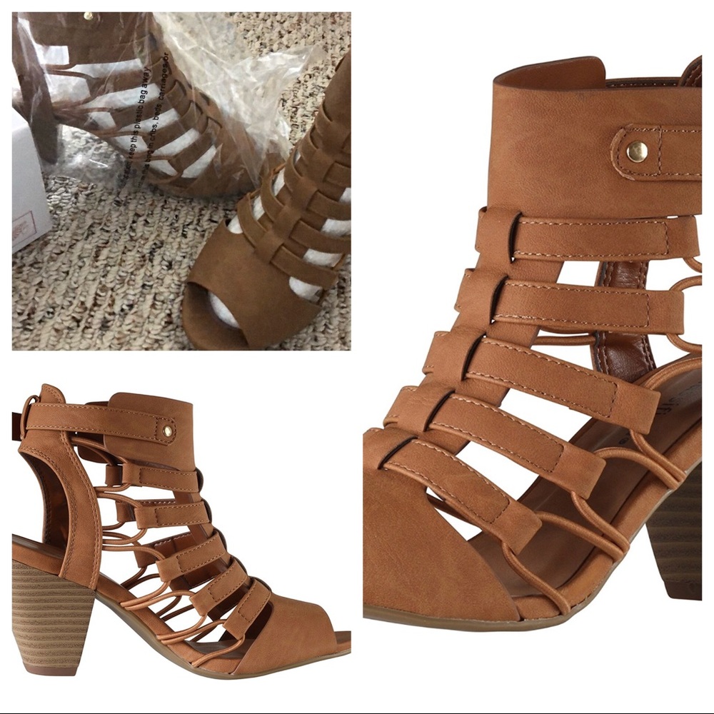 CityClassified AwesomeS Tan 8.5 Strappy Gladiator
